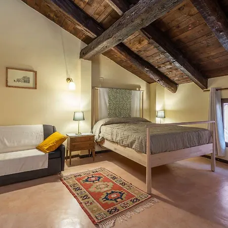 La Casa Del Olmo *